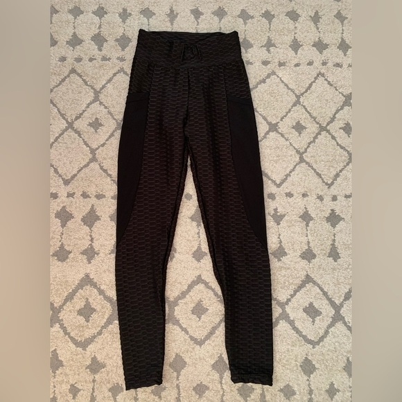 Women’s Black Leggings - Picture 1 of 9